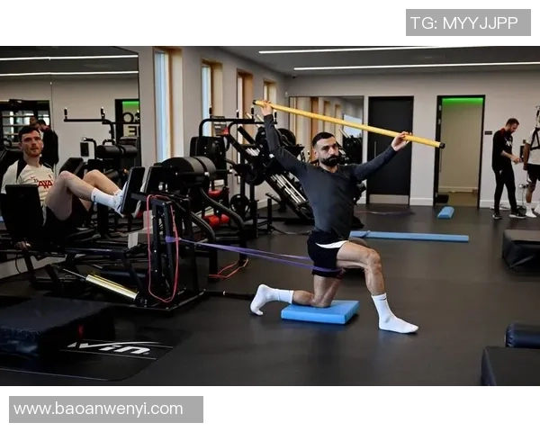 西安足球队技术揭秘：从战术布局到球员素养的全面分析与探讨